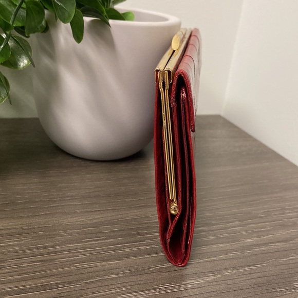 Vintage Genuine Eel Skin Kiss Lock Wallet - Picture 4 of 16